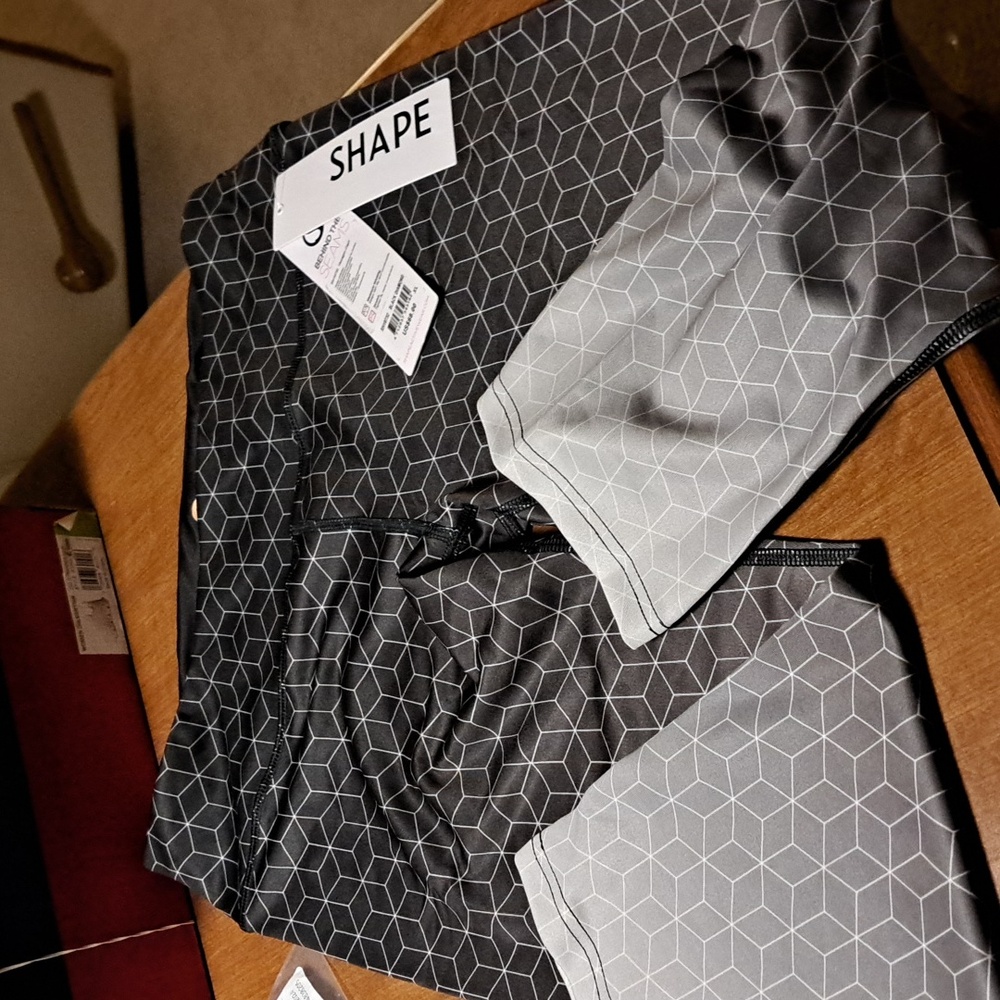 Shape XL Activewear  capris  leggins